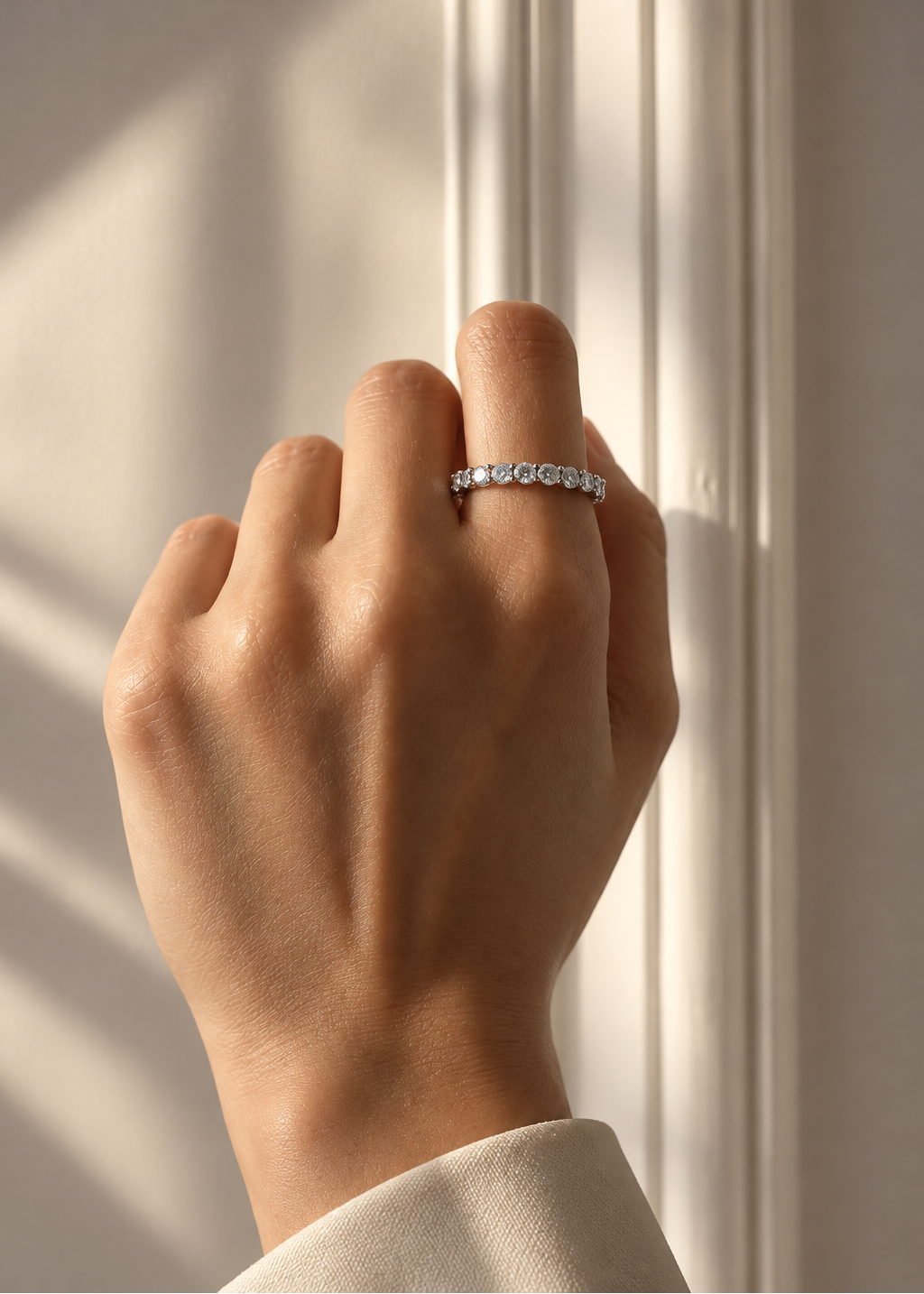 Élan Ring – sleek silver stacking band by Elemnts
